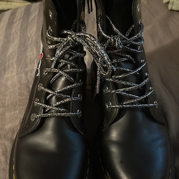 Hello Kitty Jadon Platform Dr.Martin Zip Up/Lace Up Boots - Picture 4 of 5